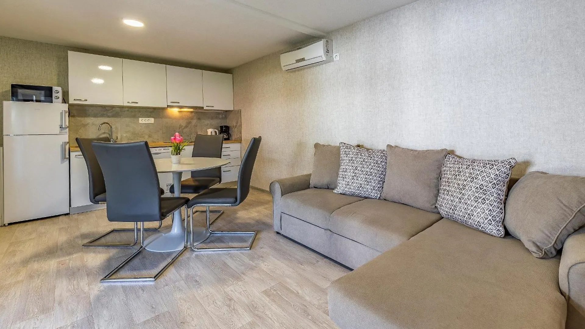 Mobile Home Rojnic Banjole