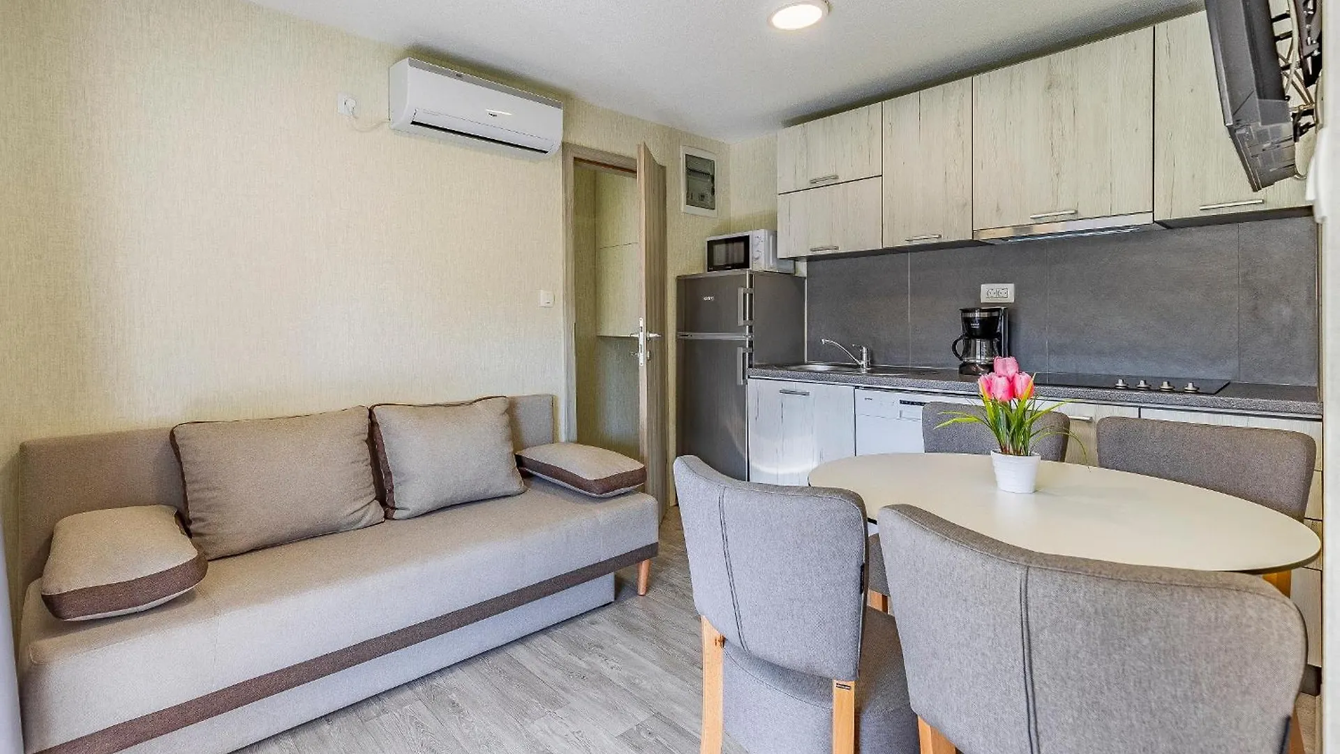 Mobile Home Rojnic Banjole