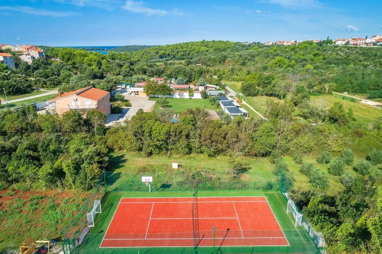 Mobile Home Rojnic Banjole 3*,  Kroatien